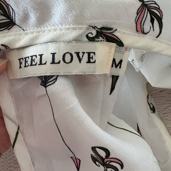 White arrow top - Picture 5 of 6